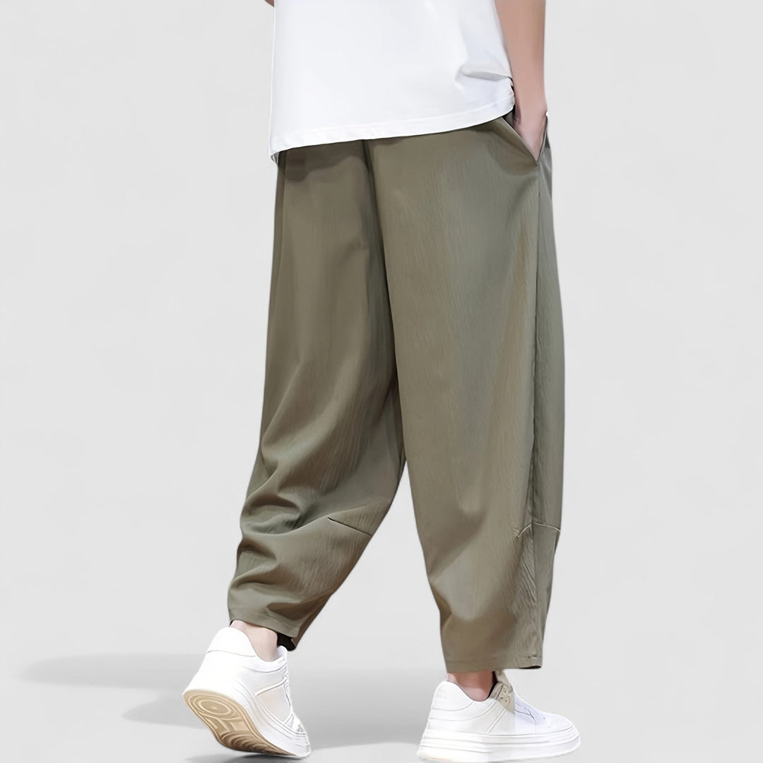 HEIN 快適なゆったりフィットのパンツ