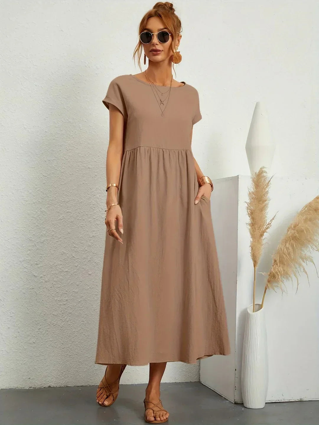 Gabrielle | Timeless Elegance Fluid Midi Dress