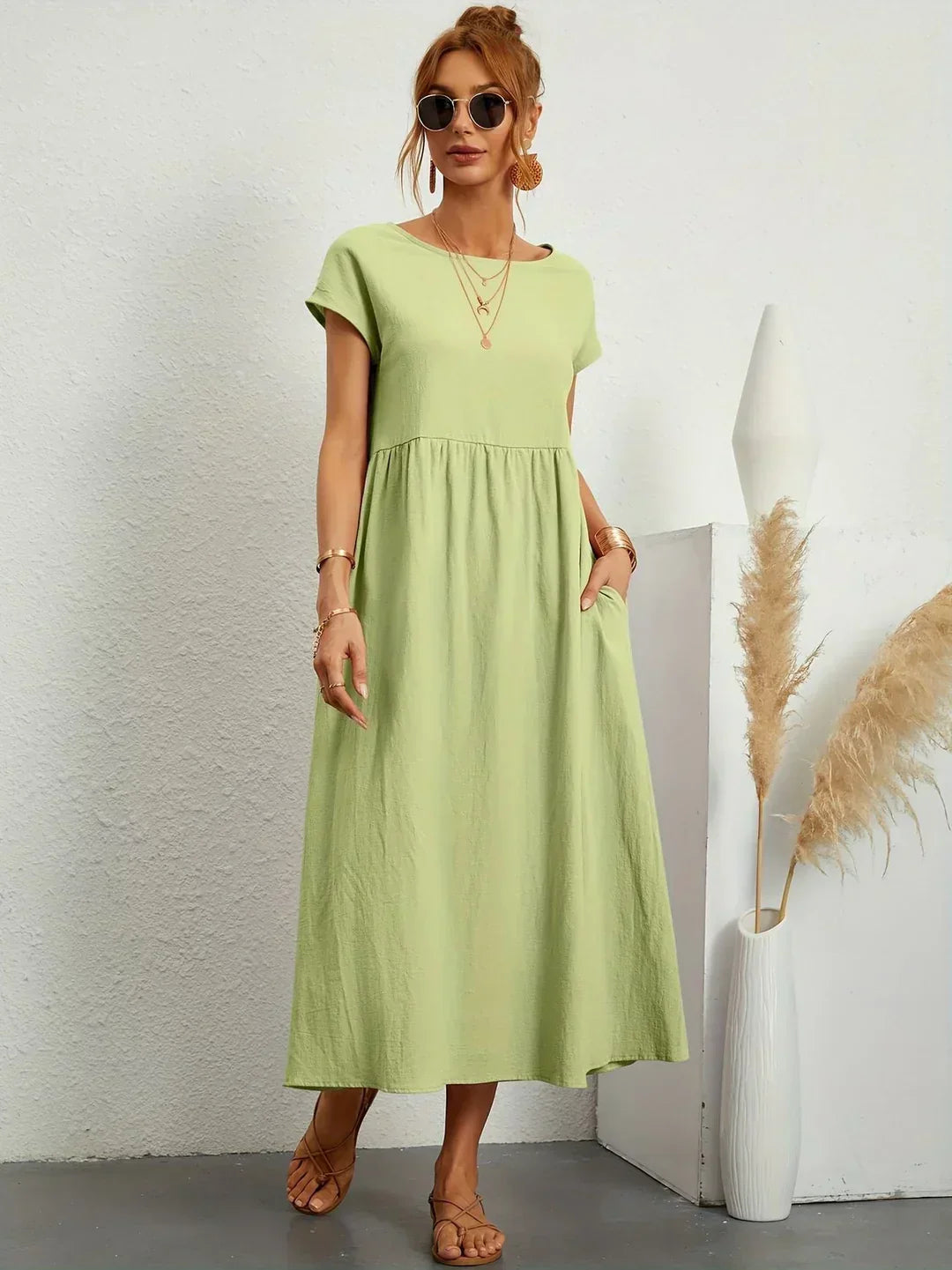 Gabrielle | Timeless Elegance Fluid Midi Dress
