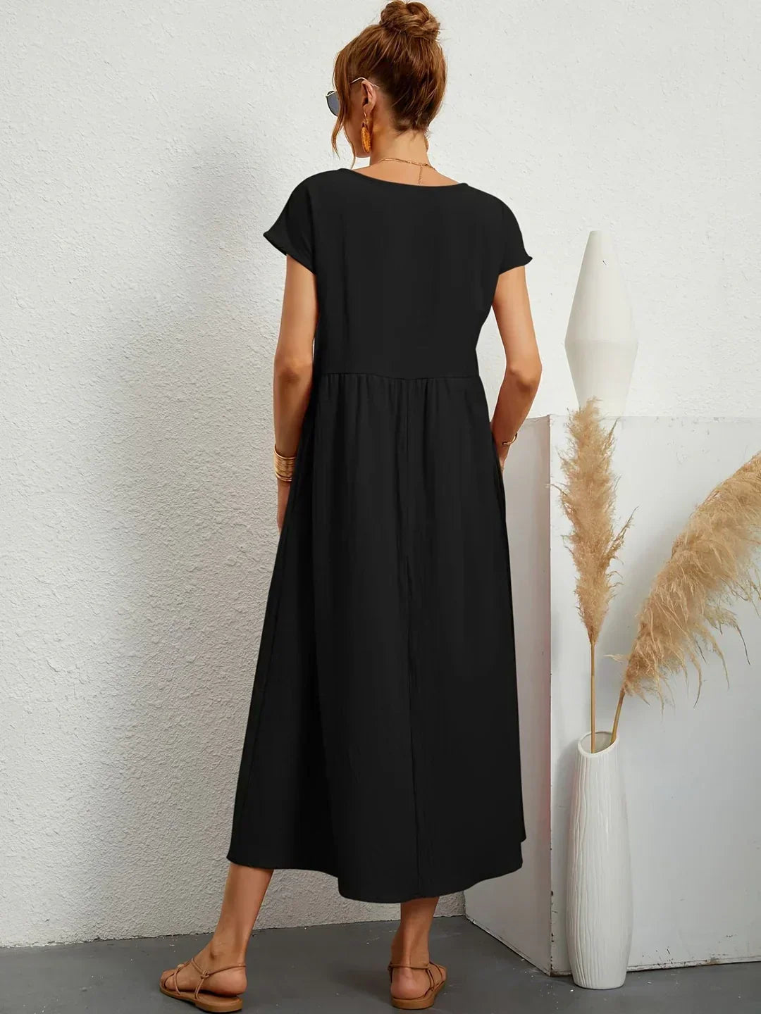 Gabrielle | Timeless Elegance Fluid Midi Dress