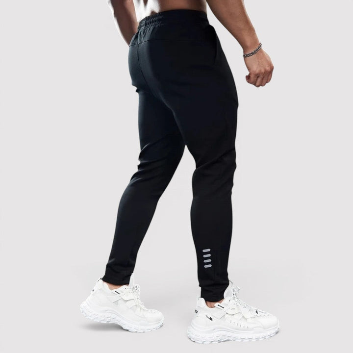 CERO 通気性のあるストレッチパンツ